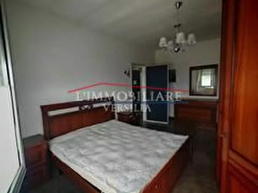 Immagine 16 di Appartamento in vendita  a Massa