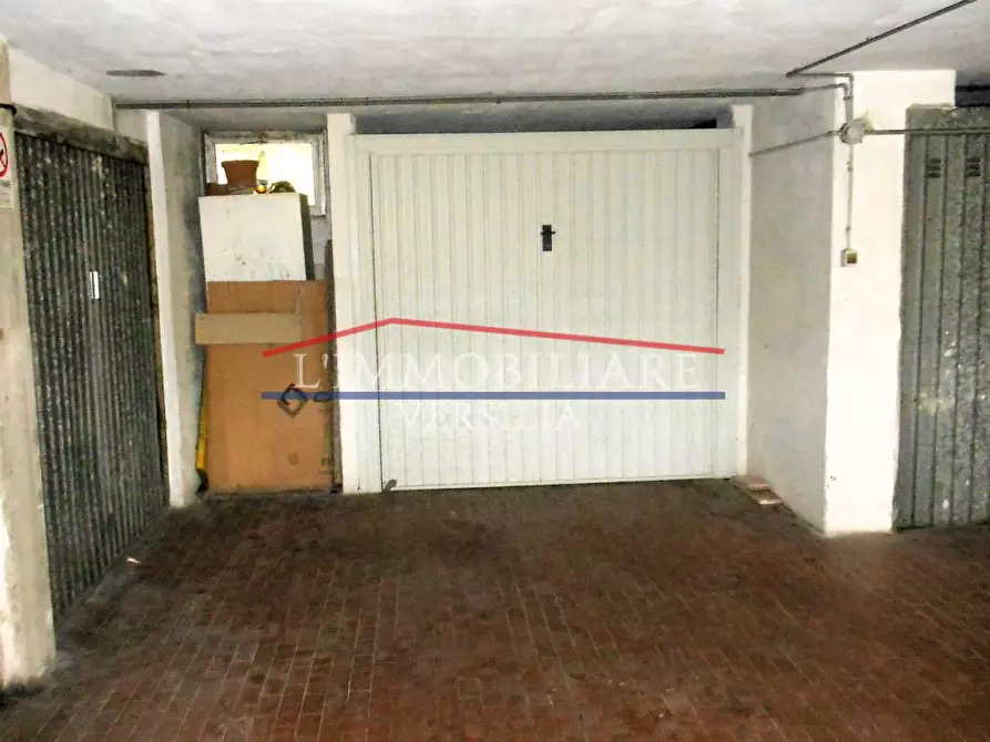 Immagine 60 di Appartamento in vendita  a Massa