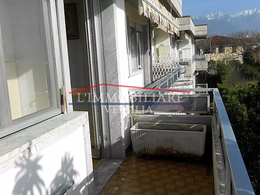 Immagine 28 di Appartamento in vendita  a Massa