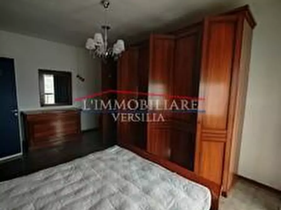 Immagine 15 di Appartamento in vendita  a Massa