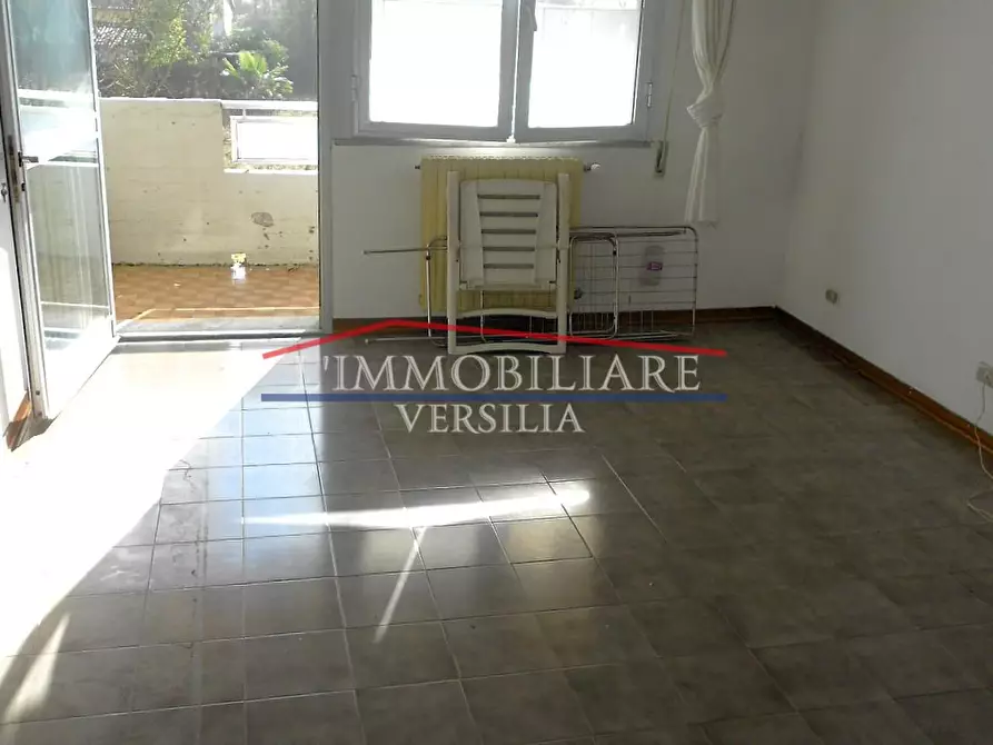 Immagine 22 di Appartamento in vendita  a Massa