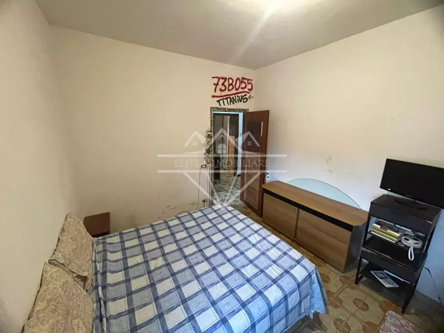 Immagine 11 di Appartamento in vendita  a Carrara