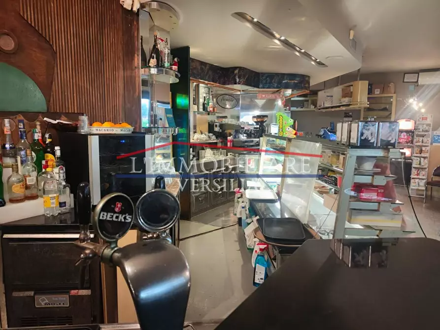 Immagine 3 di Bar / Ristorante in vendita  a Massa