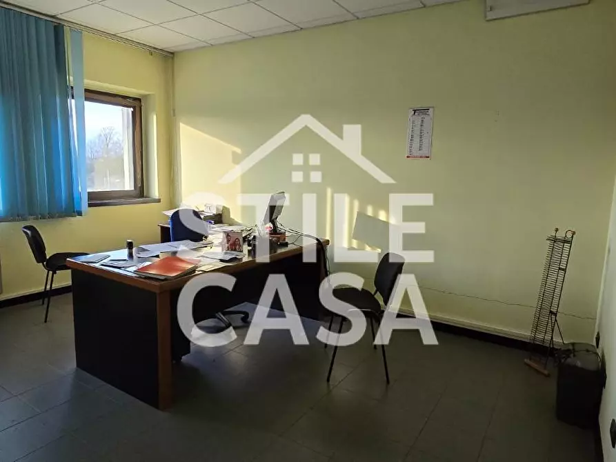 Immagine 1 di Ufficio in vendita  a Capannori