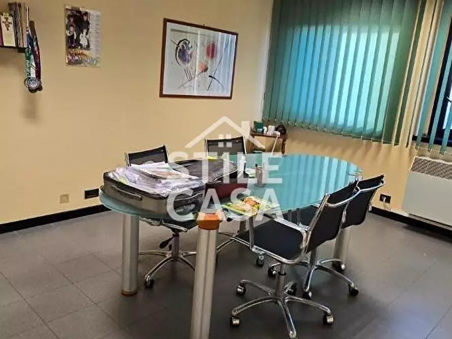 Immagine 4 di Ufficio in vendita  a Capannori