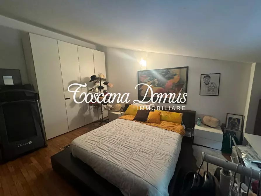 Immagine 4 di Appartamento in vendita  a Siena