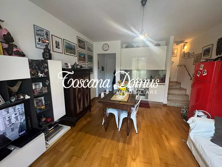 Immagine 3 di Appartamento in vendita  a Siena