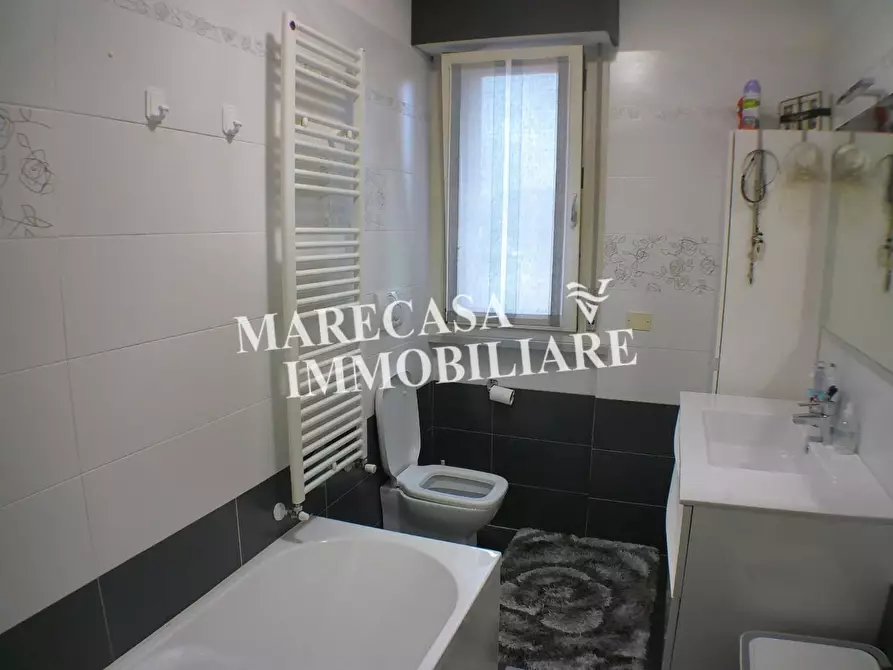 Immagine 22 di Appartamento in vendita  a Carrara