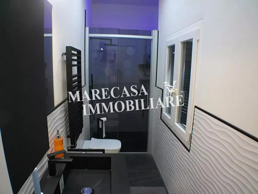 Immagine 15 di Appartamento in vendita  a Carrara