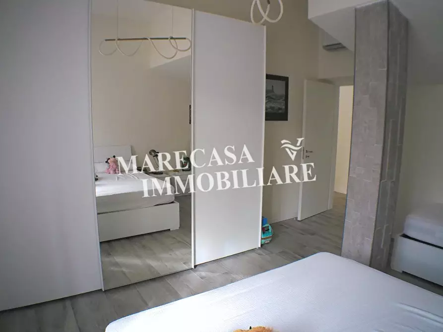 Immagine 26 di Appartamento in vendita  a Carrara