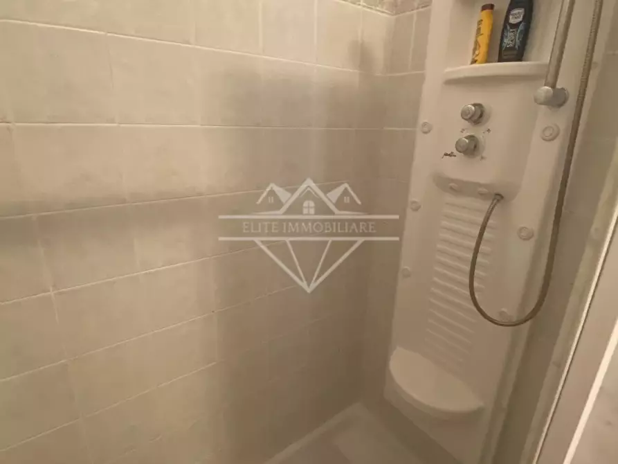 Immagine 16 di Casa bifamiliare in vendita  a Castelnuovo Magra