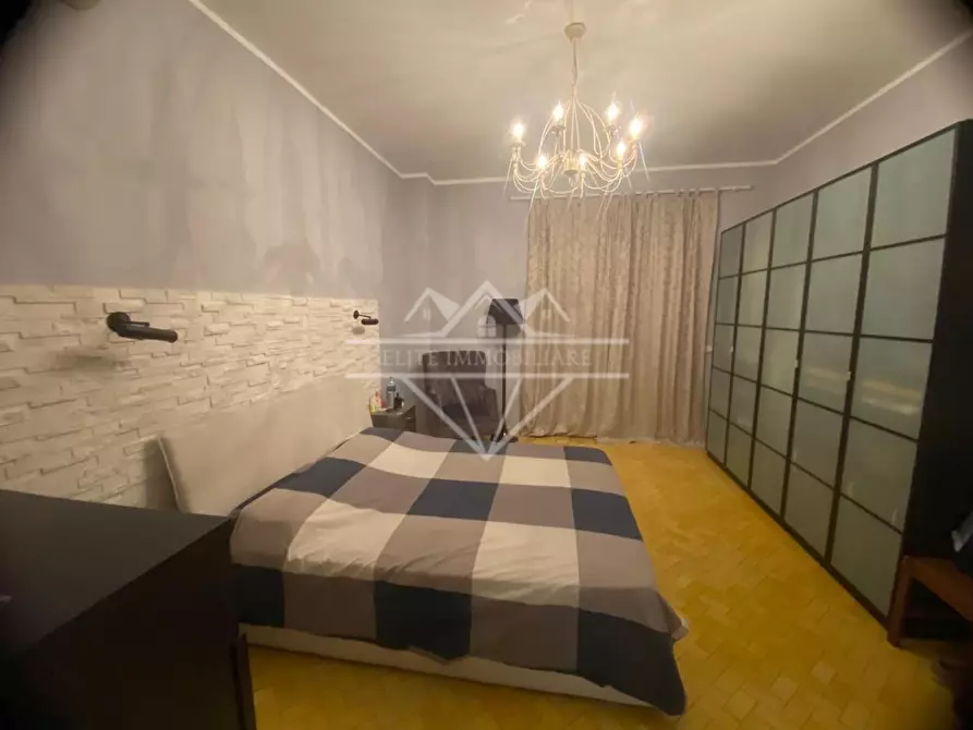 Immagine 11 di Casa bifamiliare in vendita  a Castelnuovo Magra