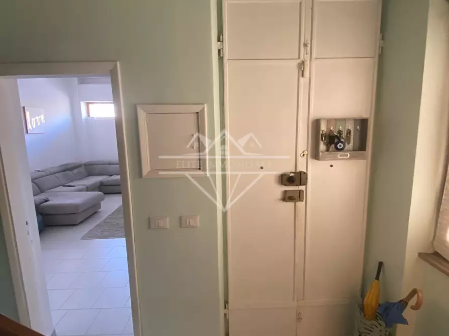 Immagine 26 di Casa bifamiliare in vendita  a Castelnuovo Magra