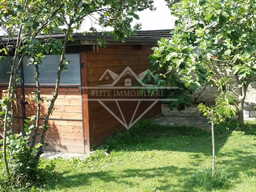 Immagine 3 di Casa bifamiliare in vendita  a Castelnuovo Magra