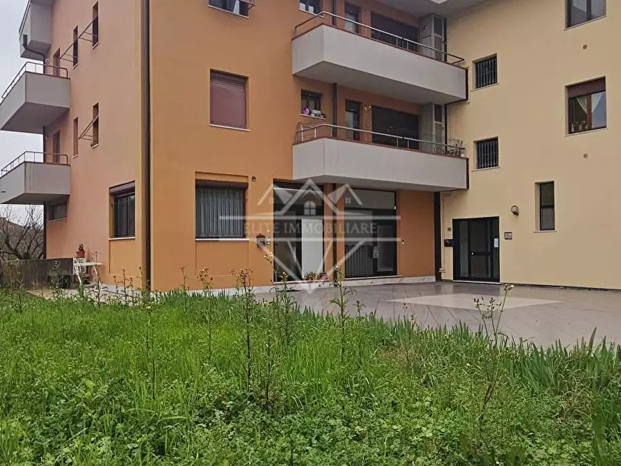 Immagine 1 di Appartamento in vendita  a Sarzana