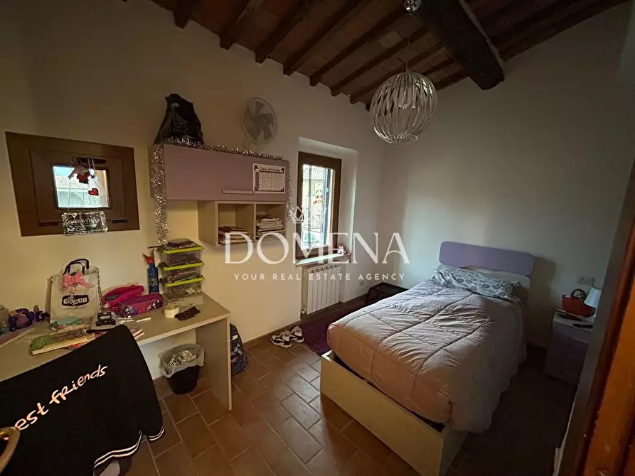 Immagine 11 di Casa colonica in vendita  a Sovicille