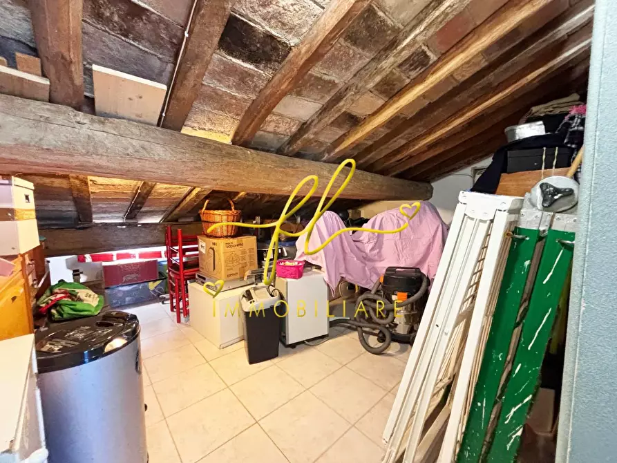 Immagine 36 di Appartamento in vendita  a Volterra