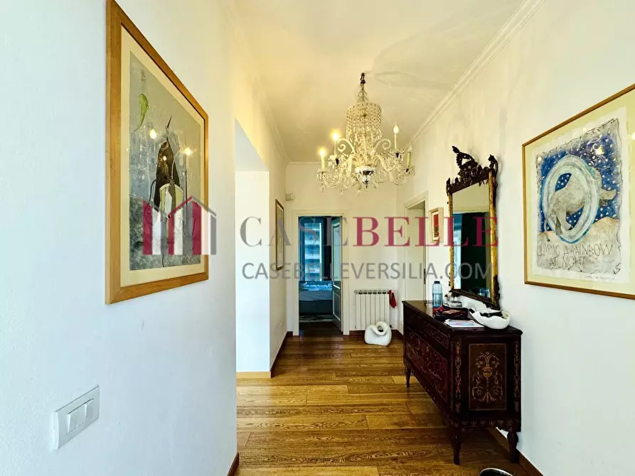 Immagine 2 di Casa indipendente in vendita  a Pietrasanta