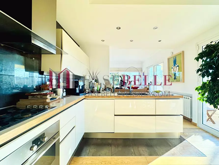 Immagine 7 di Casa indipendente in vendita  a Pietrasanta