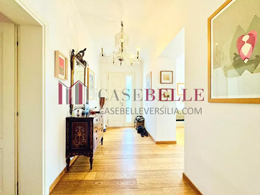 Immagine 28 di Casa indipendente in vendita  a Pietrasanta