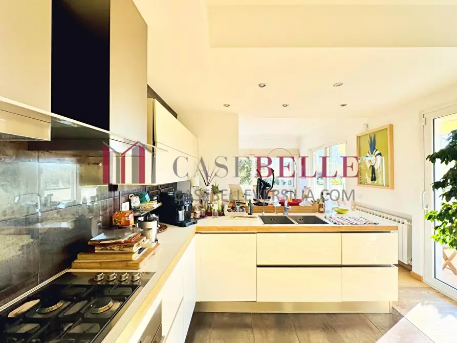 Immagine 1 di Casa indipendente in vendita  a Pietrasanta