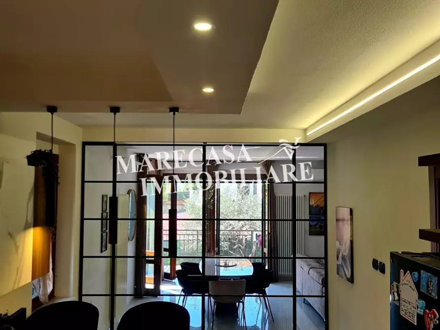 Immagine 3 di Villa in vendita  a Ortonovo