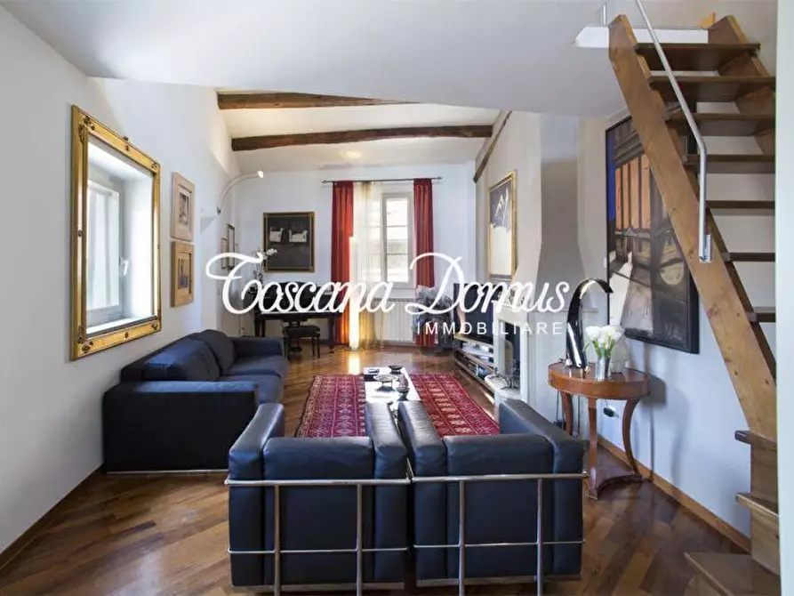 Immagine 7 di Appartamento in vendita  a Siena