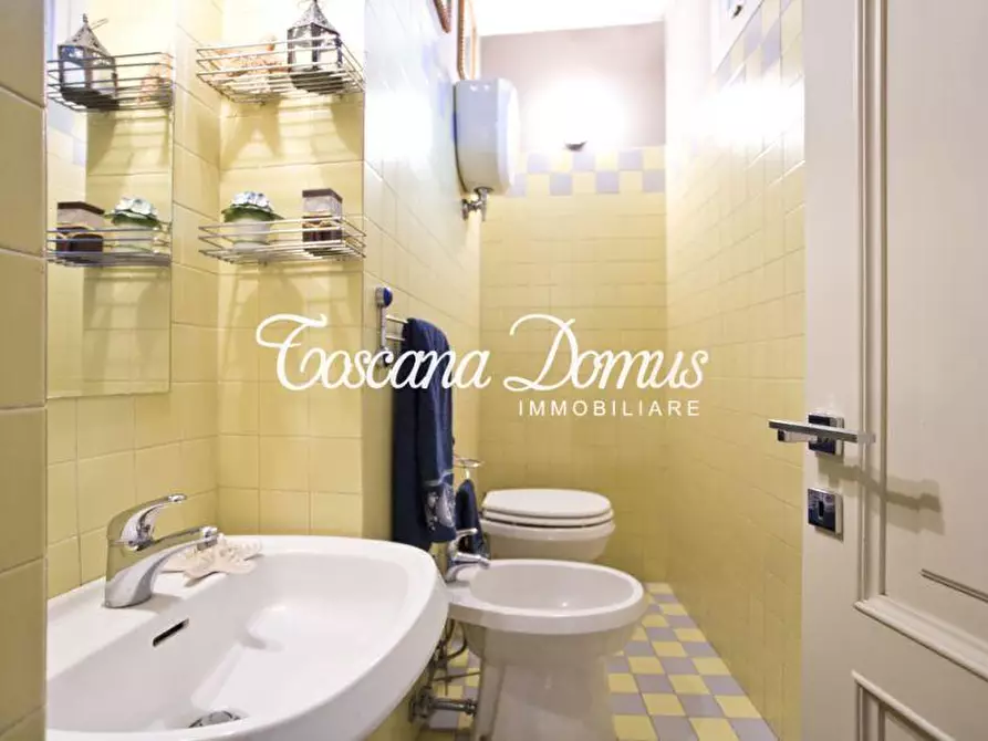 Immagine 20 di Appartamento in vendita  a Siena