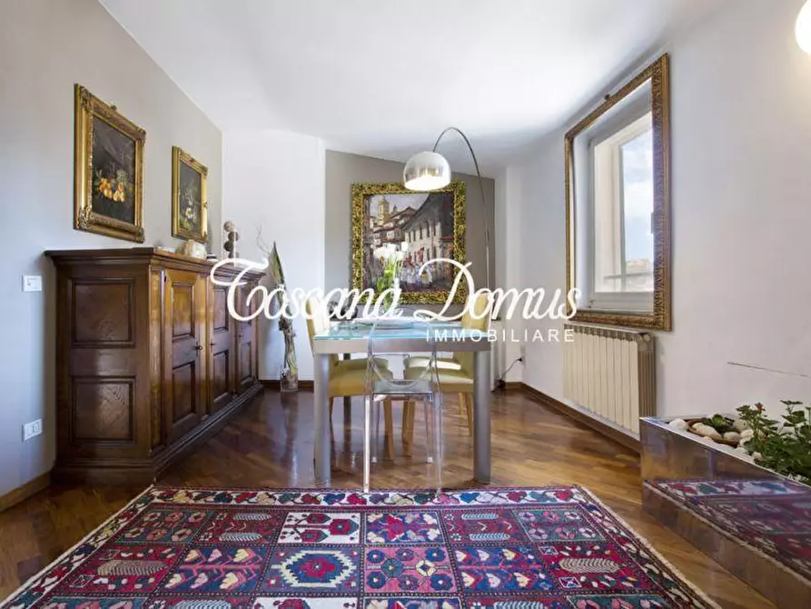 Immagine 1 di Appartamento in vendita  a Siena