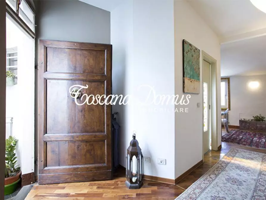 Immagine 25 di Appartamento in vendita  a Siena