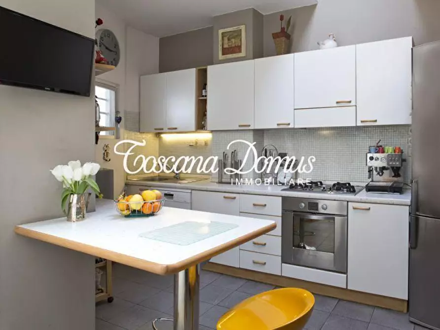 Immagine 11 di Appartamento in vendita  a Siena