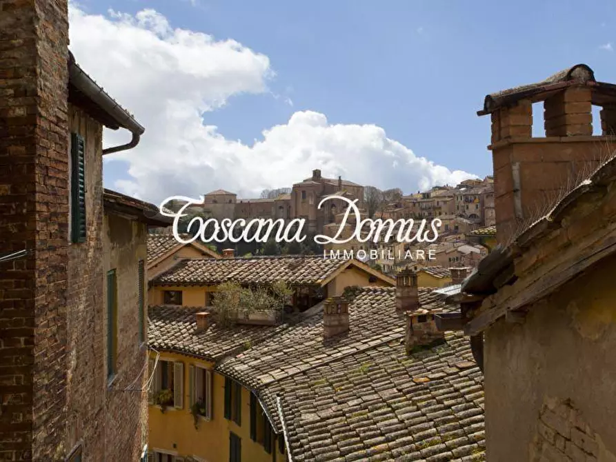 Immagine 6 di Appartamento in vendita  a Siena