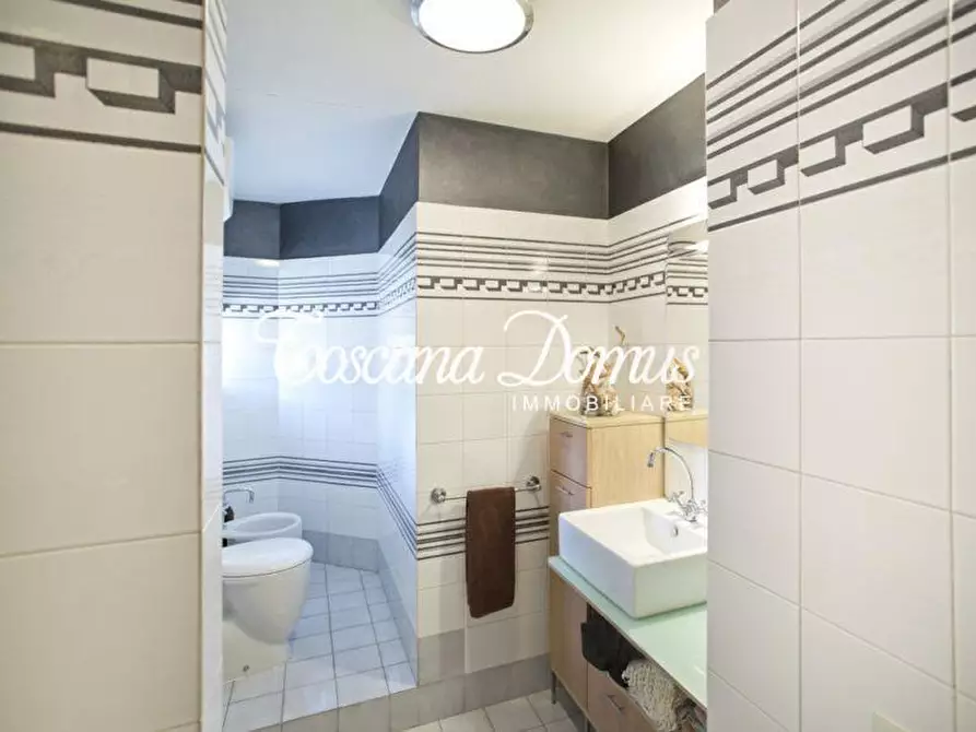 Immagine 18 di Appartamento in vendita  a Siena