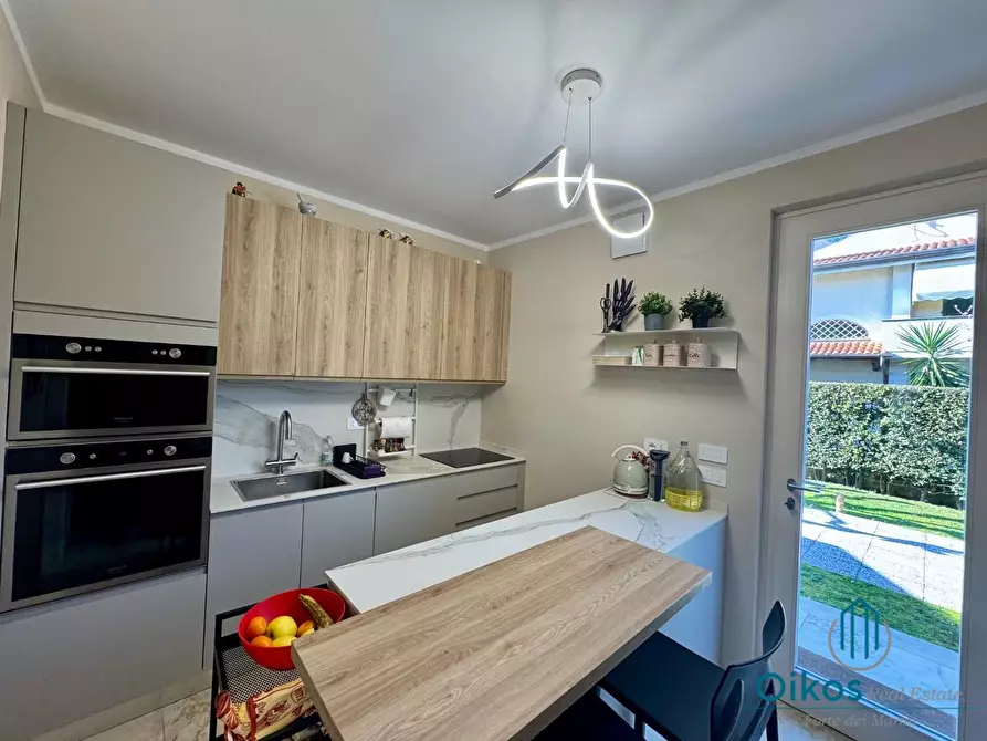 Immagine 7 di Casa bifamiliare in affitto  a Forte Dei Marmi