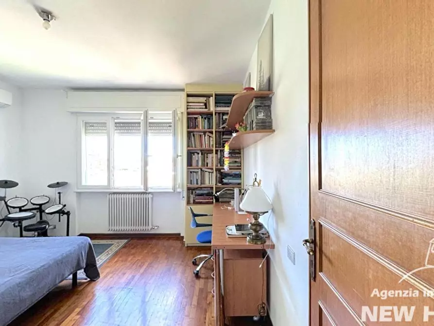 Immagine 9 di Appartamento in vendita  a Pisa