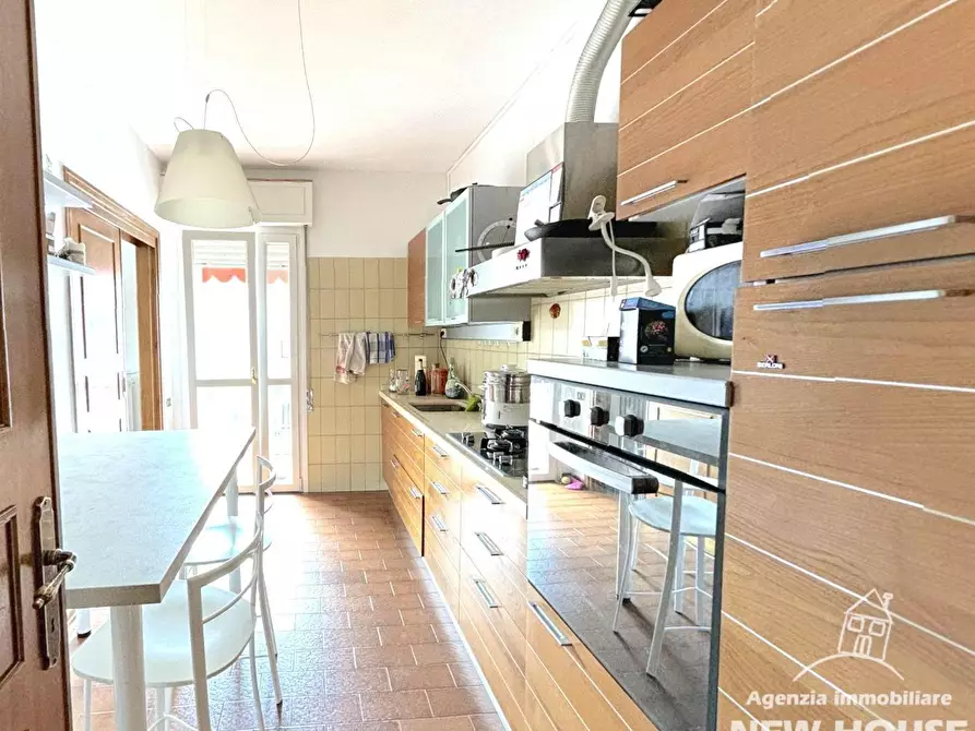 Immagine 8 di Appartamento in vendita  a Pisa