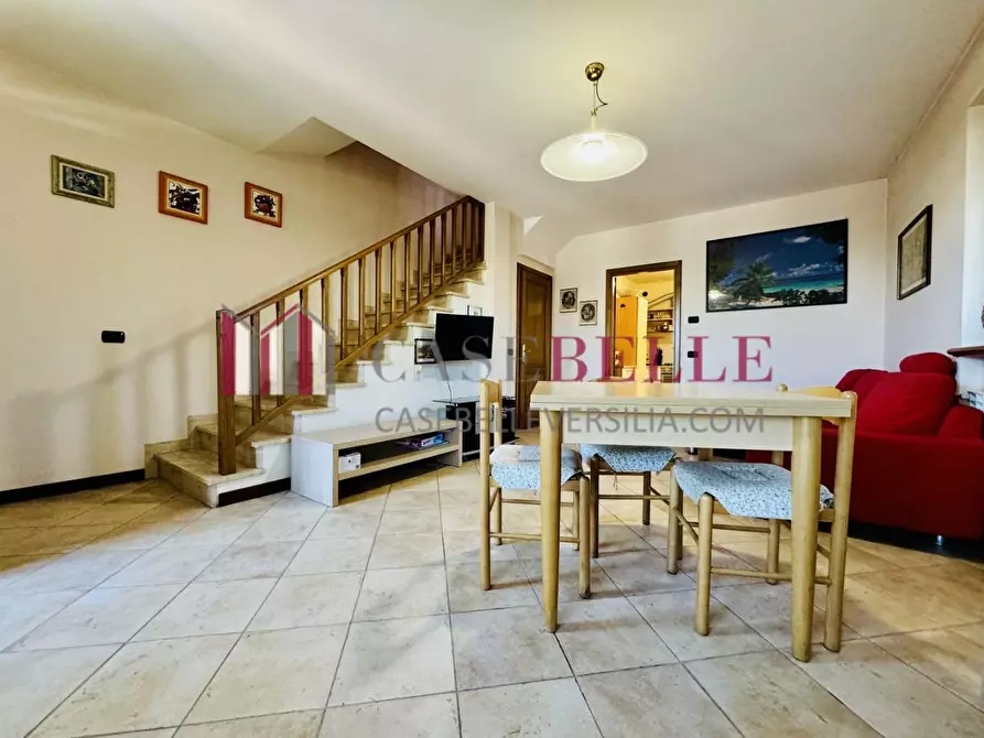 Immagine 2 di Casa semindipendente in vendita  a Camaiore