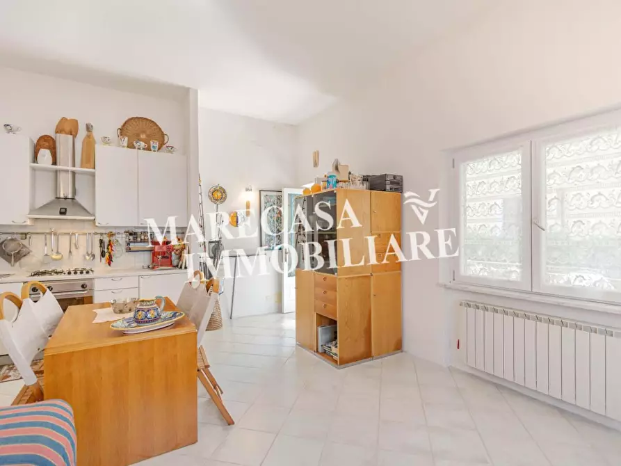 Immagine 4 di Appartamento in vendita  a Ameglia