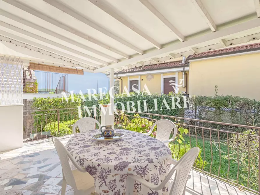 Immagine 17 di Appartamento in vendita  a Ameglia