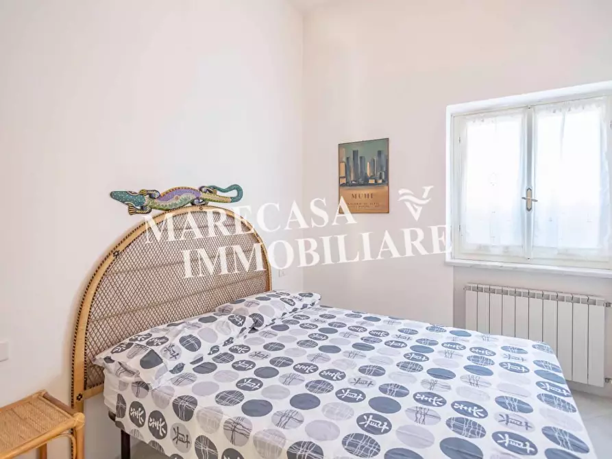 Immagine 13 di Appartamento in vendita  a Ameglia