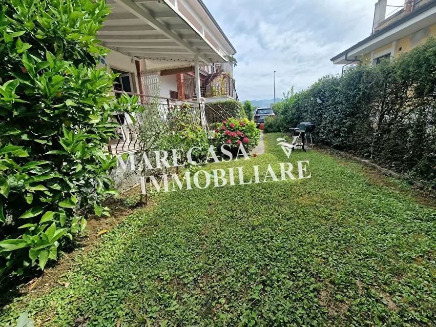 Immagine 14 di Appartamento in vendita  a Ameglia