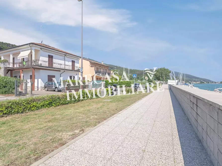 Immagine 20 di Appartamento in vendita  a Ameglia