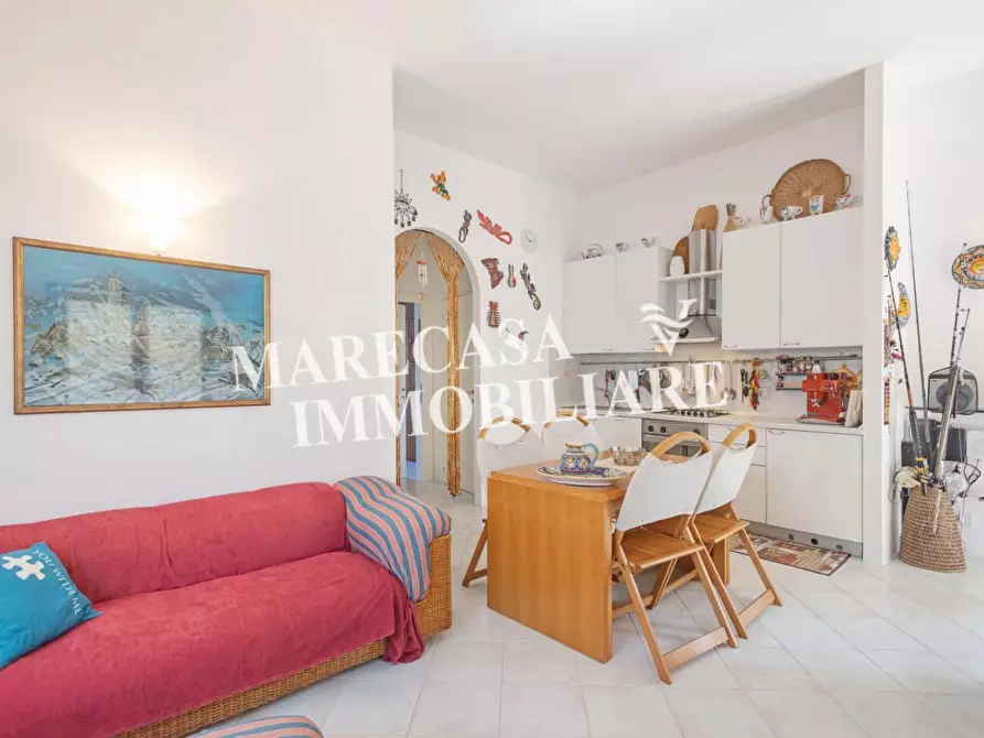 Immagine 8 di Appartamento in vendita  a Ameglia