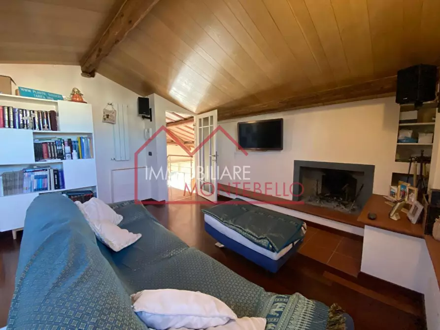 Immagine 23 di Appartamento in vendita  a Viareggio