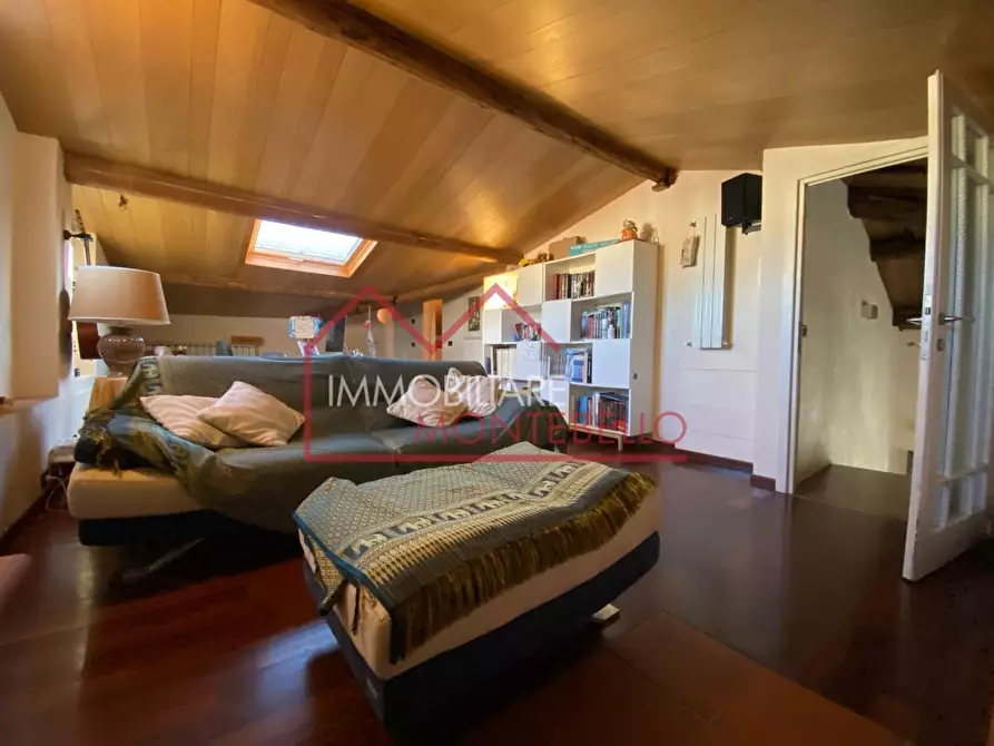 Immagine 22 di Appartamento in vendita  a Viareggio