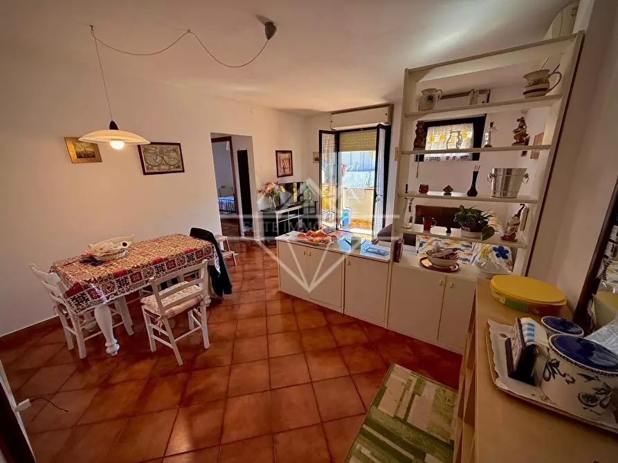 Immagine 5 di Appartamento in vendita  a Massa