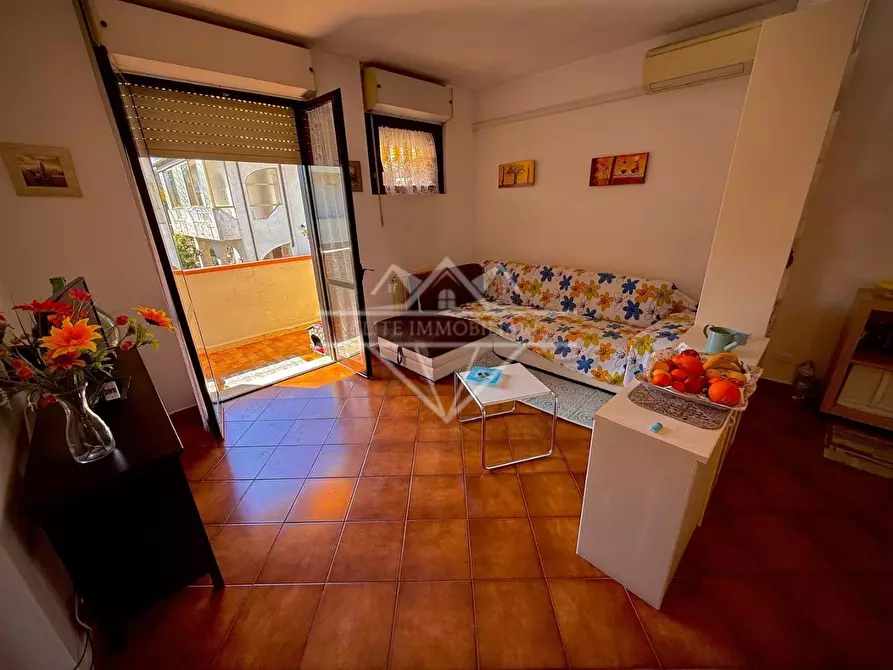 Immagine 4 di Appartamento in vendita  a Massa