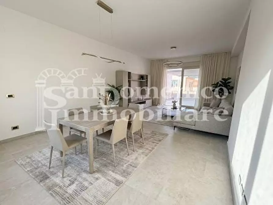 Immagine 2 di Mansarda in vendita  a Cascina