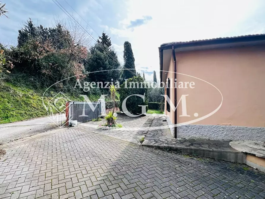 Immagine 10 di Villa in vendita  a Montopoli In Val D'arno