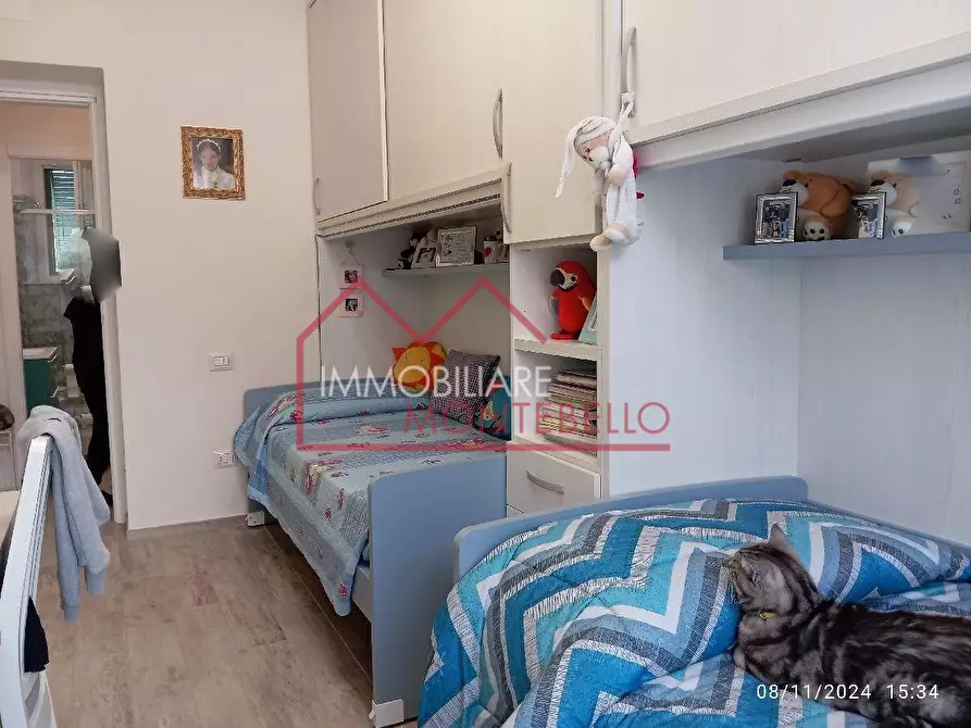 Immagine 13 di Appartamento in vendita  a Camaiore